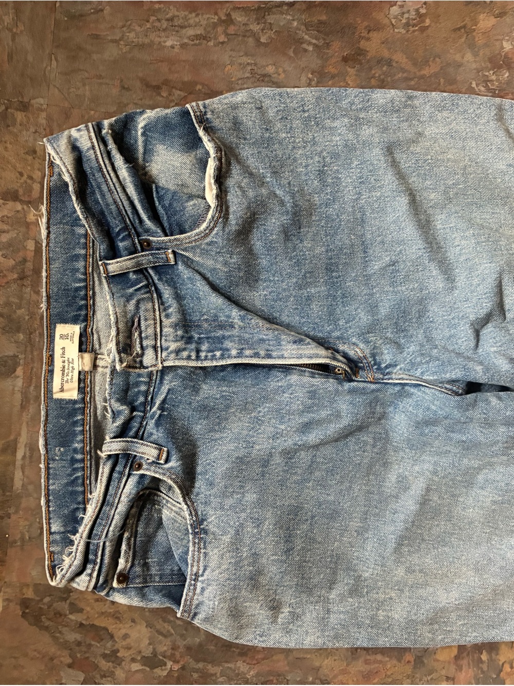 Abercrombie & Fitch Curve Love the 90s straight ultra high rise jeans